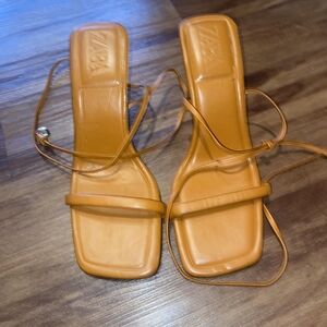 Zara Women's Orange Sandals